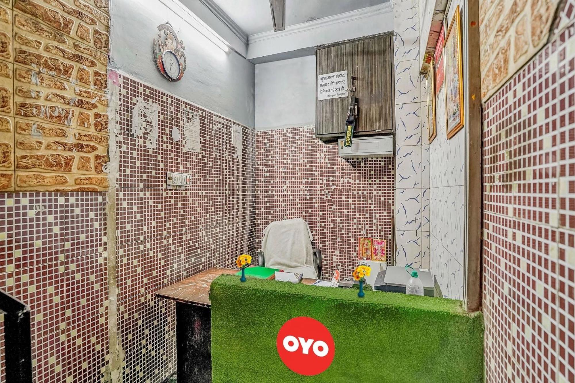 Hotel O M Stays Near Akshardham New Delhi Exteriör bild